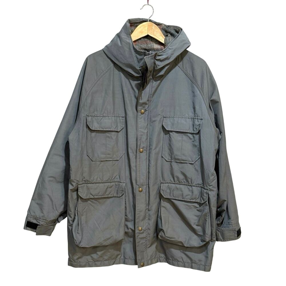 Vintage Woolrich Jacket Size XL Hooded Barn Chore Wool Lined Gray Waterproof